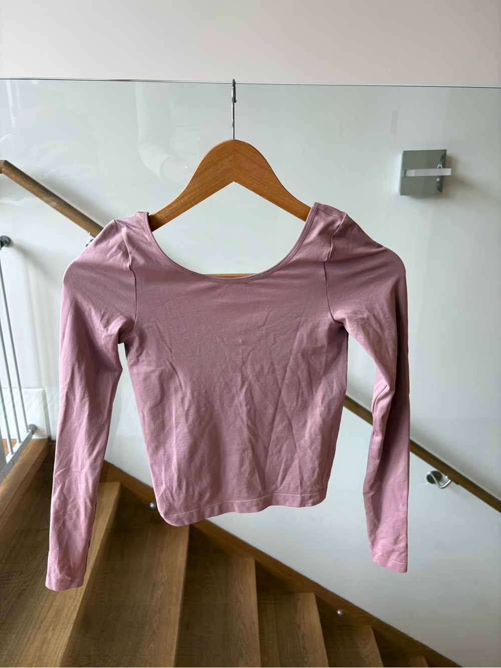 Aritzia Seamless Women’s Long Sleeve Scoop Neck Top - Dusty Rose